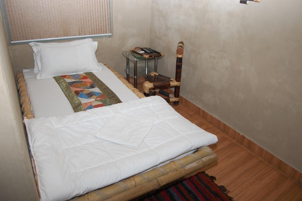 Shri Guest House バラナシ 部屋 写真