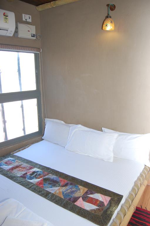 Shri Guest House バラナシ 部屋 写真