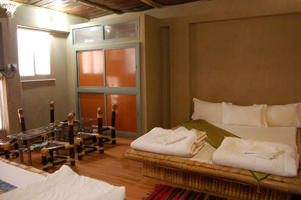Shri Guest House バラナシ 部屋 写真