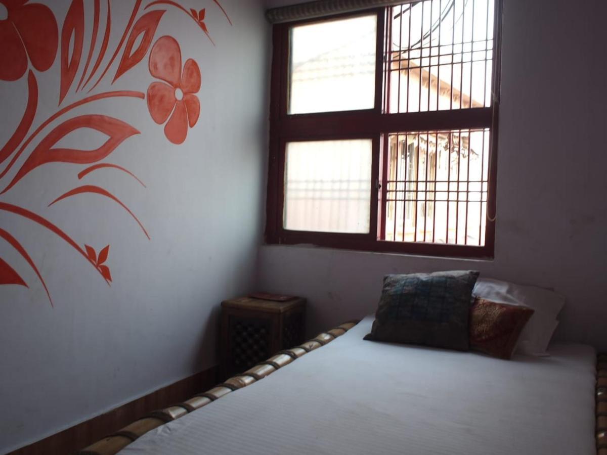 Shri Guest House バラナシ エクステリア 写真