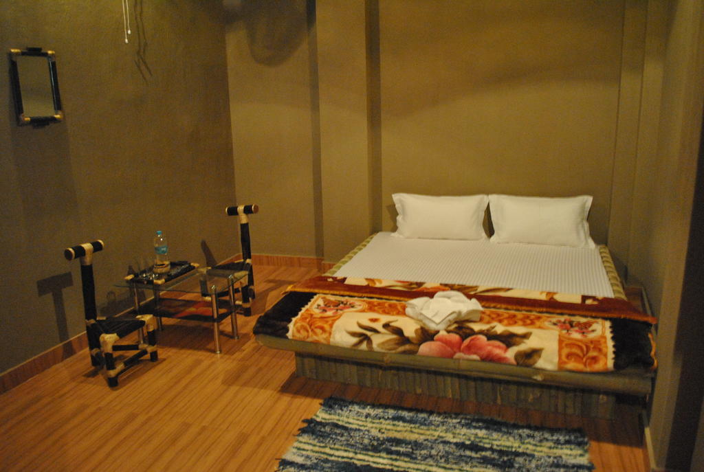 Shri Guest House バラナシ 部屋 写真