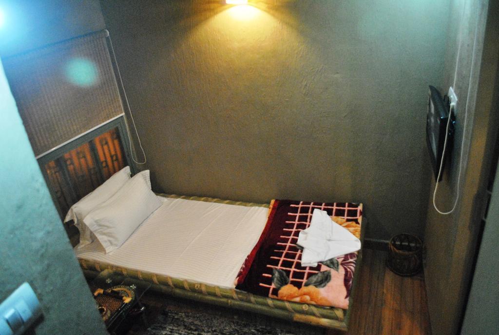Shri Guest House バラナシ 部屋 写真